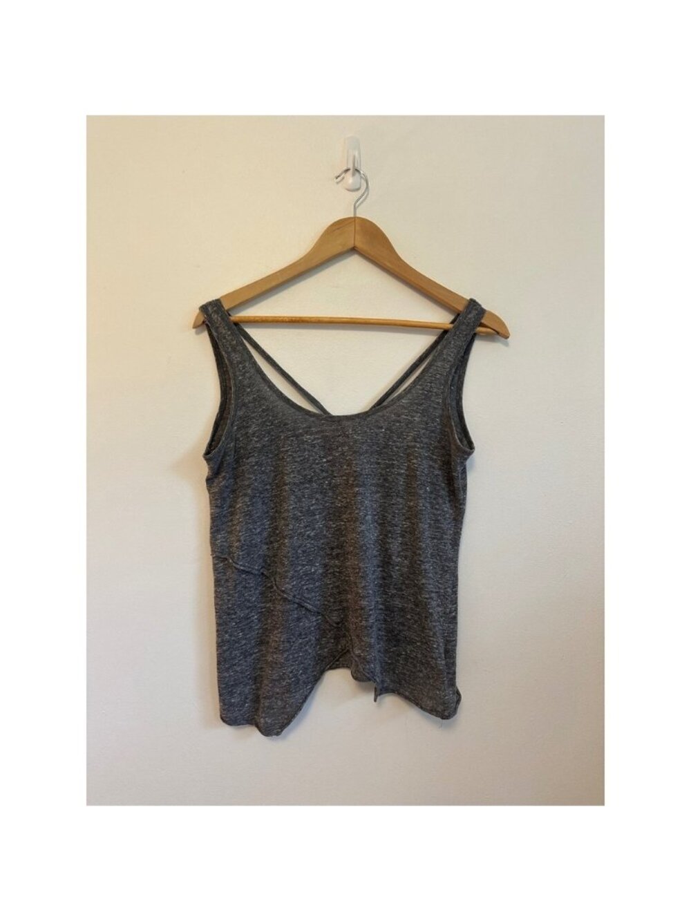 Steve Madden Strappy Back Asymmetrical Tank Top in Charcoal Gray | Size Small